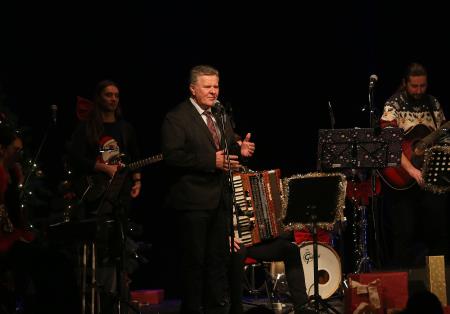 JURE POČKAJ S PRIJATELJI KONCERT V KD 22  FOTO LJUBO VUKELIČ